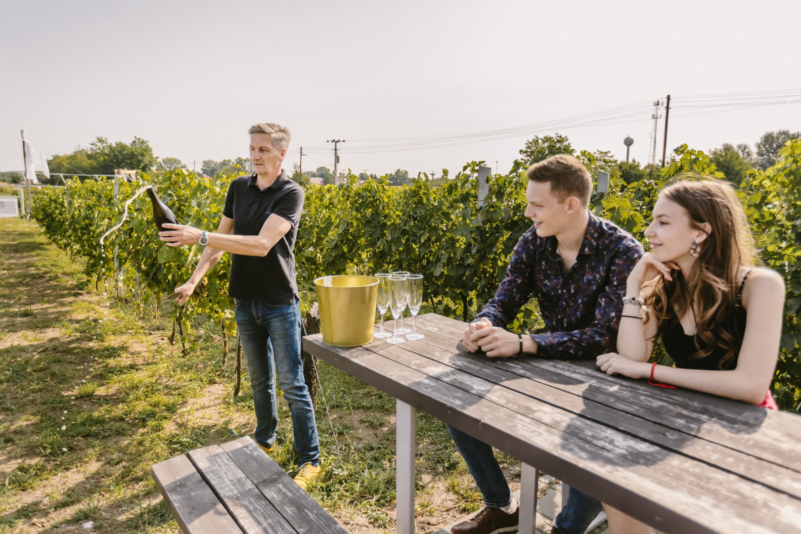 Champagne opened by knife at Pino Winery