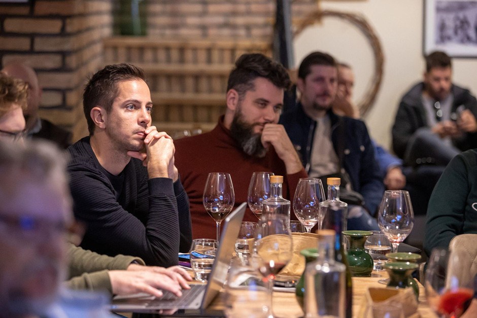 Vince magazin Borindex csapat